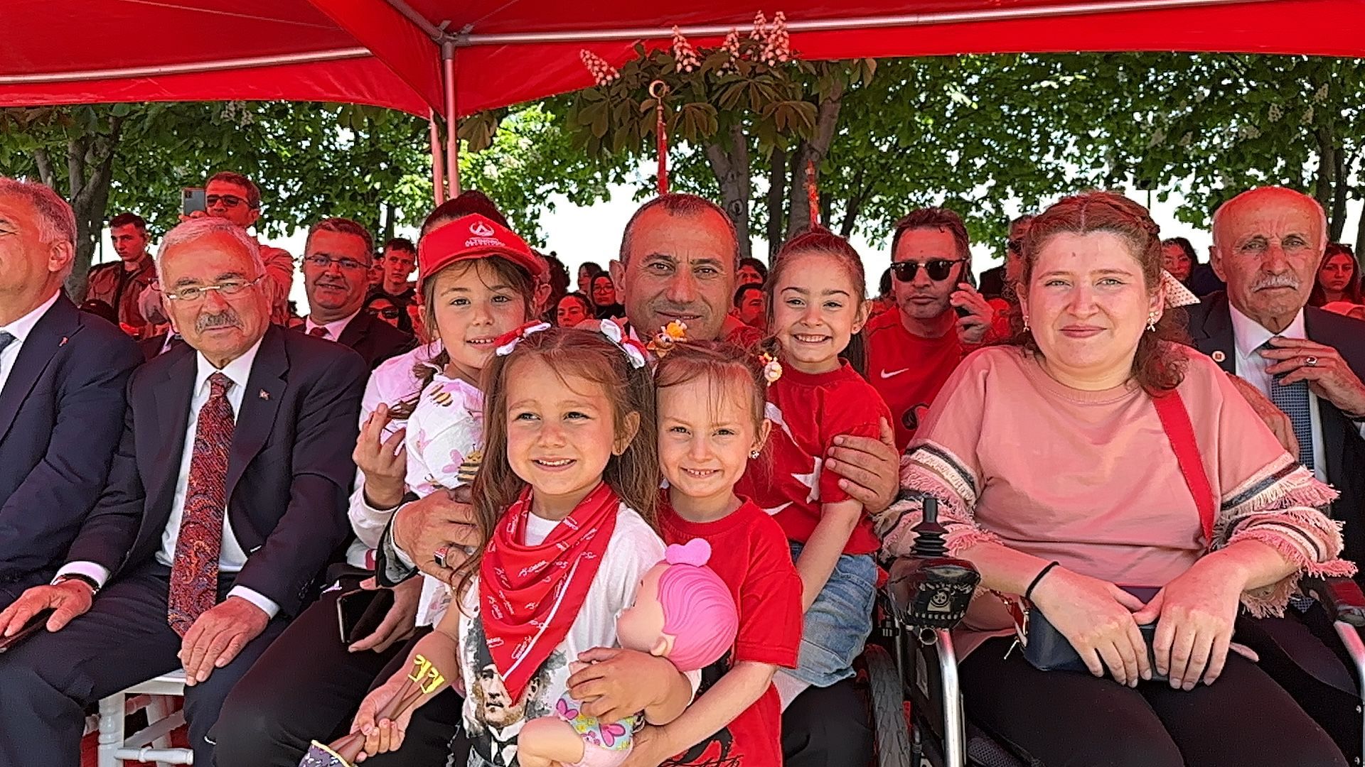 19 Mayıs Atatürk’ü Anma, Gençlik ve Spor Bayramı Törenlerle Kutlandı